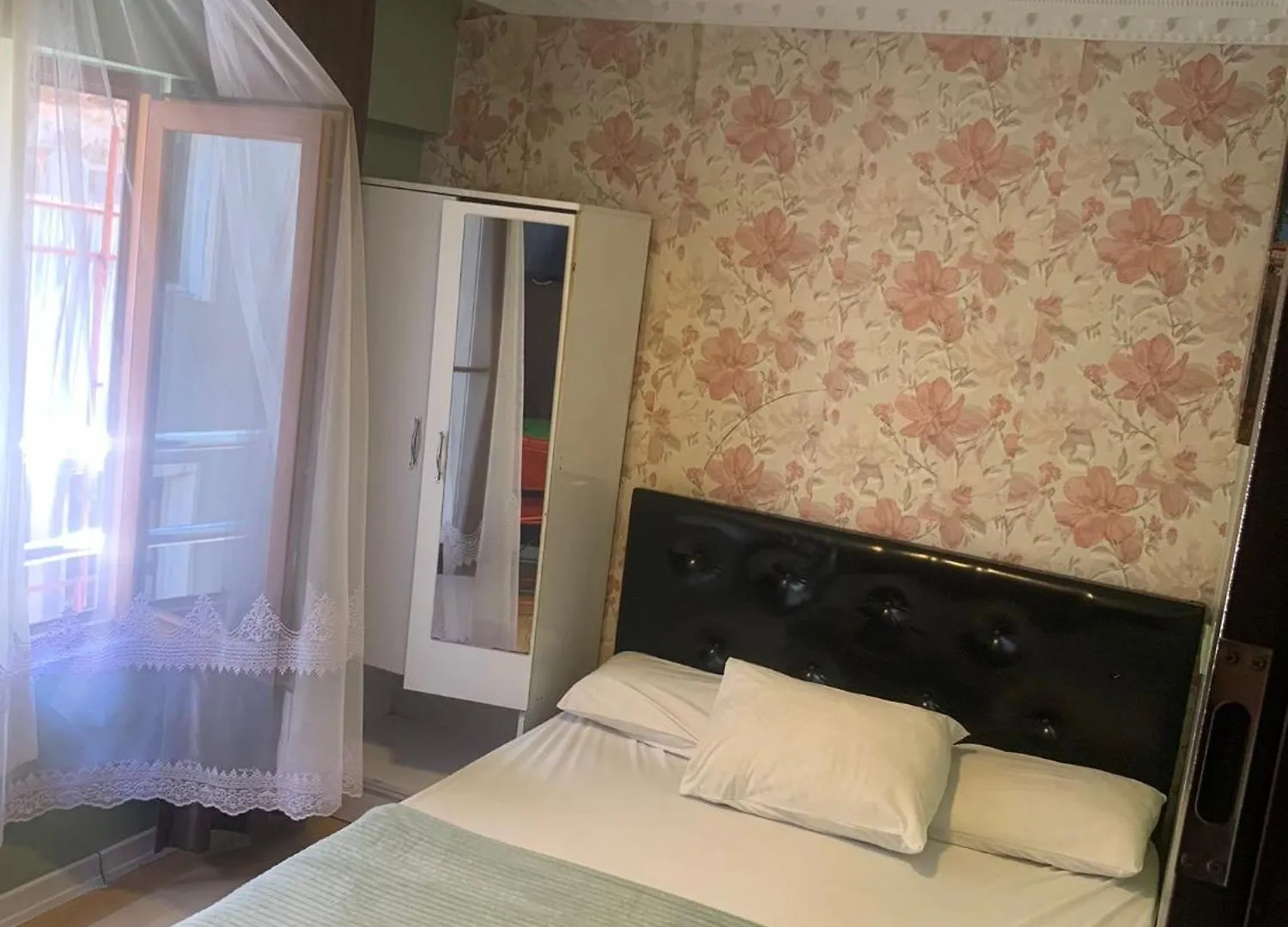 Taksim Pera Suites Istanbul
